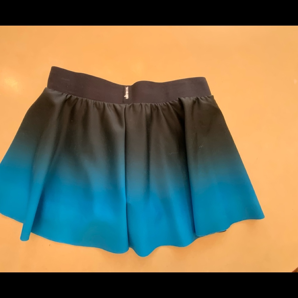 Ultracor skort